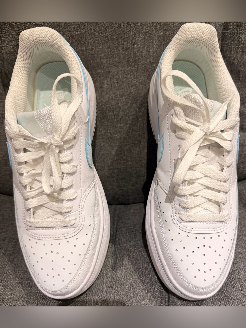 Nike Women's White Sneakers with Light Blue Swoosh used like new